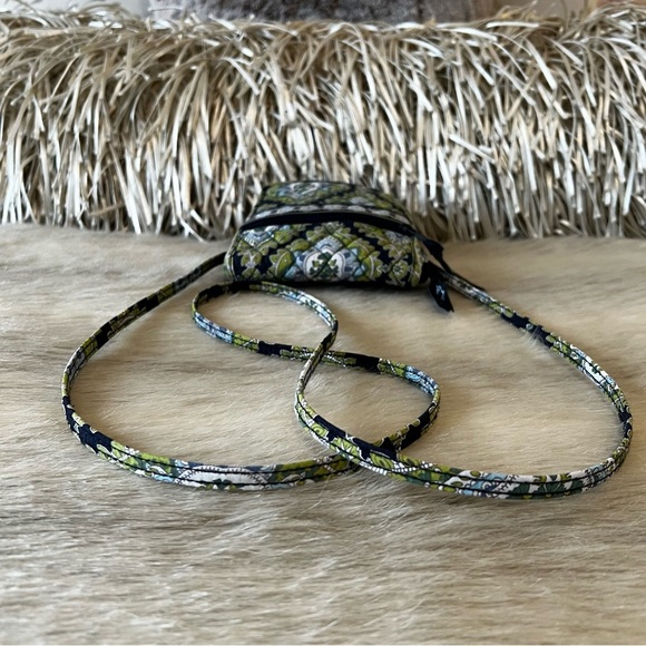 VERA BRADLEY Cambridge 2007 Mini Hipster Velcro Green Navy Travel Crossbody - Picture 10 of 15